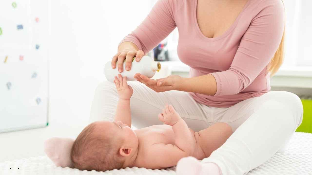 গরমে বাচ্চাদের জন্য কোন তেল ভালো