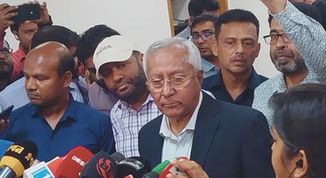 ইসি সচিব আখতার আহমেদ: ছবি কালেক্টেড